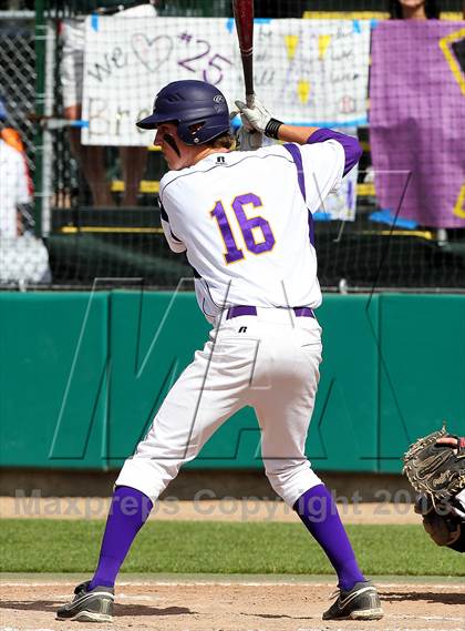 Thumbnail 2 in De La Salle vs. Amador Valley (CIF NCS D1 Final) photogallery.