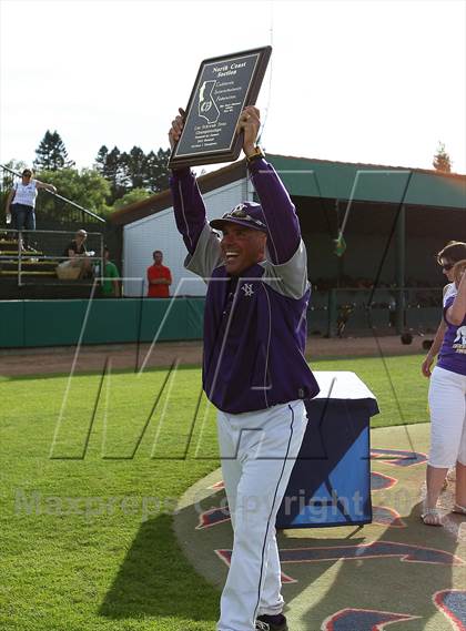 Thumbnail 3 in De La Salle vs. Amador Valley (CIF NCS D1 Final) photogallery.