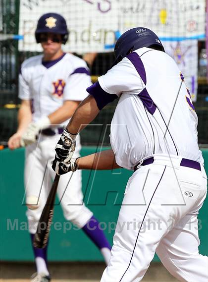 Thumbnail 2 in De La Salle vs. Amador Valley (CIF NCS D1 Final) photogallery.