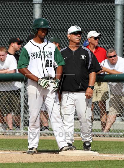 Thumbnail 2 in De La Salle vs. Amador Valley (CIF NCS D1 Final) photogallery.