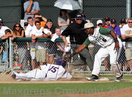 Thumbnail 2 in De La Salle vs. Amador Valley (CIF NCS D1 Final) photogallery.