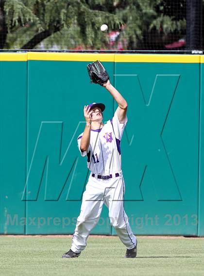 Thumbnail 1 in De La Salle vs. Amador Valley (CIF NCS D1 Final) photogallery.