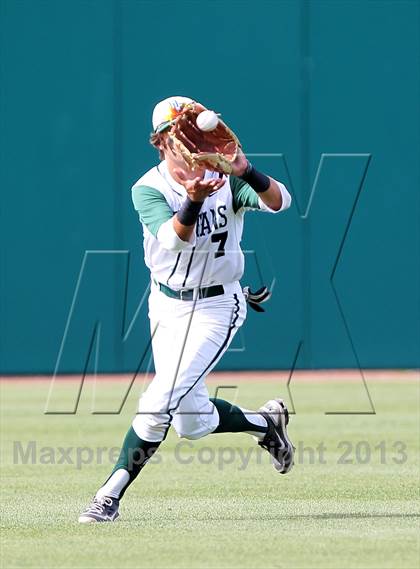 Thumbnail 3 in De La Salle vs. Amador Valley (CIF NCS D1 Final) photogallery.