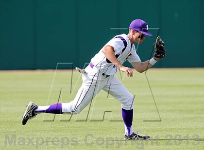 Thumbnail 1 in De La Salle vs. Amador Valley (CIF NCS D1 Final) photogallery.