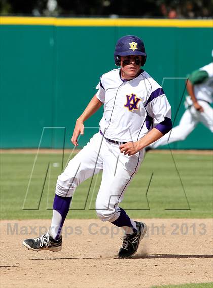 Thumbnail 1 in De La Salle vs. Amador Valley (CIF NCS D1 Final) photogallery.