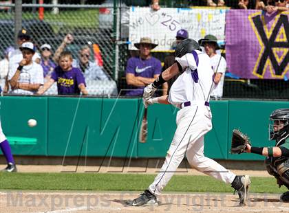 Thumbnail 2 in De La Salle vs. Amador Valley (CIF NCS D1 Final) photogallery.