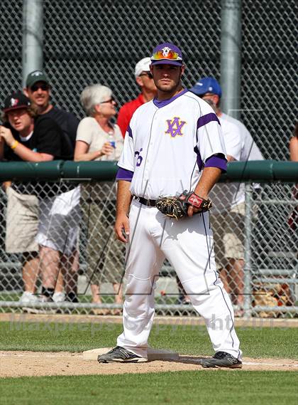 Thumbnail 2 in De La Salle vs. Amador Valley (CIF NCS D1 Final) photogallery.