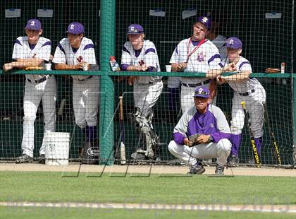 Thumbnail 3 in De La Salle vs. Amador Valley (CIF NCS D1 Final) photogallery.