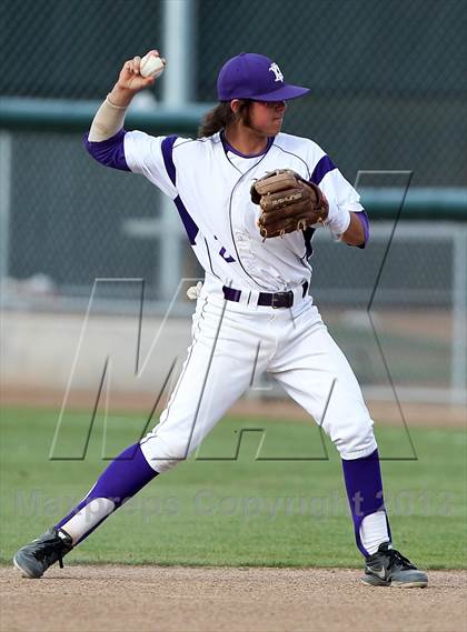 Thumbnail 2 in De La Salle vs. Amador Valley (CIF NCS D1 Final) photogallery.