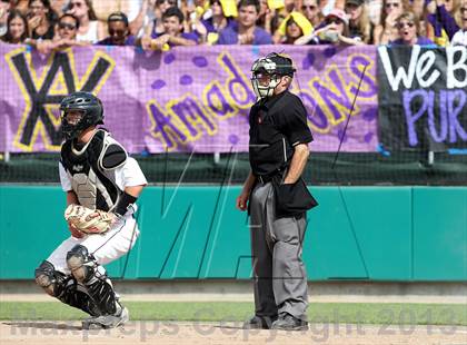 Thumbnail 3 in De La Salle vs. Amador Valley (CIF NCS D1 Final) photogallery.