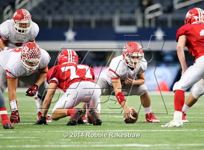 Thumbnail 3 in Albany vs. Bremond (UIL 2A Division 2 Final) photogallery.