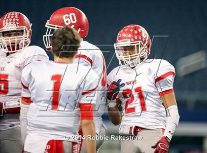 Thumbnail 2 in Albany vs. Bremond (UIL 2A Division 2 Final) photogallery.