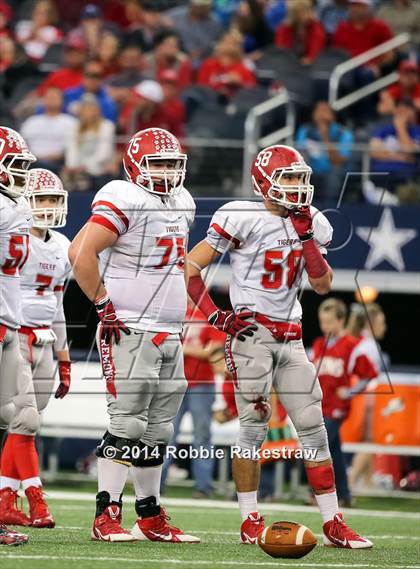 Thumbnail 2 in Albany vs. Bremond (UIL 2A Division 2 Final) photogallery.
