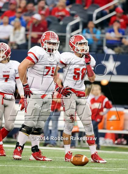 Thumbnail 1 in Albany vs. Bremond (UIL 2A Division 2 Final) photogallery.