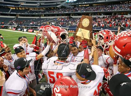 Thumbnail 3 in Albany vs. Bremond (UIL 2A Division 2 Final) photogallery.