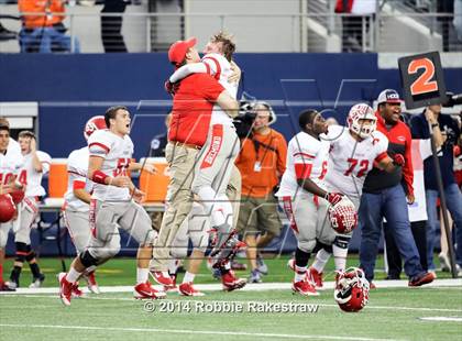 Thumbnail 3 in Albany vs. Bremond (UIL 2A Division 2 Final) photogallery.