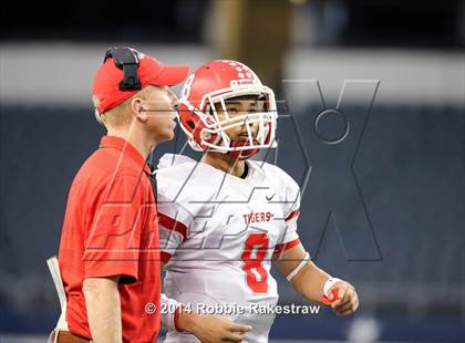 Thumbnail 2 in Albany vs. Bremond (UIL 2A Division 2 Final) photogallery.