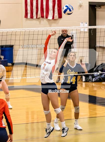 Thumbnail 1 in Land O' Lakes vs. Bradenton Christian (Bishop McLaughlin Tournament) photogallery.