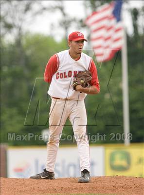Thumbnail 2 in Highlands vs. Dixie Heights (KHSAA Region 9 Playoffs) photogallery.