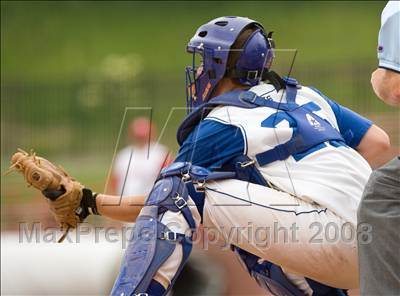Thumbnail 1 in Highlands vs. Dixie Heights (KHSAA Region 9 Playoffs) photogallery.
