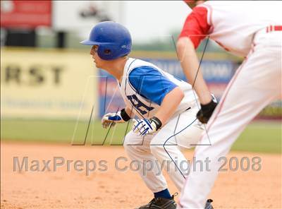 Thumbnail 1 in Highlands vs. Dixie Heights (KHSAA Region 9 Playoffs) photogallery.