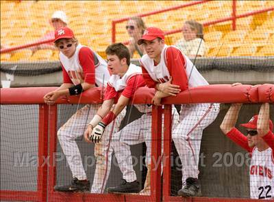 Thumbnail 1 in Highlands vs. Dixie Heights (KHSAA Region 9 Playoffs) photogallery.