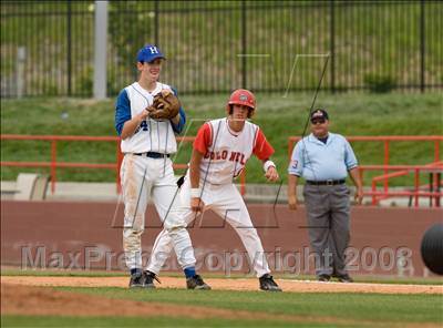 Thumbnail 1 in Highlands vs. Dixie Heights (KHSAA Region 9 Playoffs) photogallery.