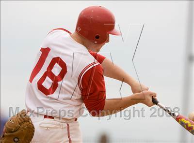Thumbnail 3 in Highlands vs. Dixie Heights (KHSAA Region 9 Playoffs) photogallery.