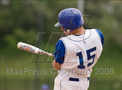 Thumbnail 2 in Highlands vs. Dixie Heights (KHSAA Region 9 Playoffs) photogallery.