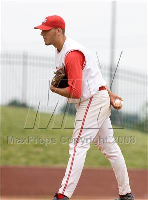 Thumbnail 3 in Highlands vs. Dixie Heights (KHSAA Region 9 Playoffs) photogallery.