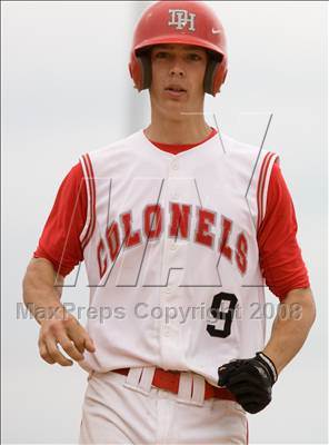Thumbnail 2 in Highlands vs. Dixie Heights (KHSAA Region 9 Playoffs) photogallery.