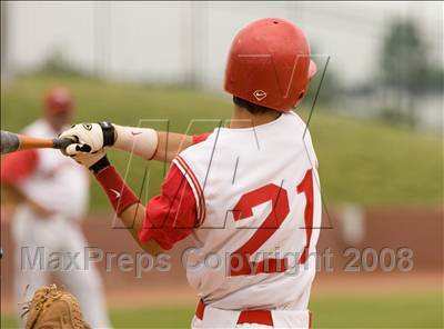 Thumbnail 1 in Highlands vs. Dixie Heights (KHSAA Region 9 Playoffs) photogallery.