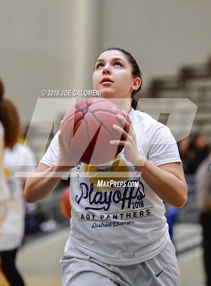 Thumbnail 1 in East Central vs O'Connor (Class 6A Bi District) photogallery.