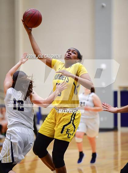 Thumbnail 2 in East Central vs O'Connor (Class 6A Bi District) photogallery.