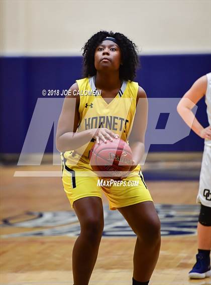 Thumbnail 1 in East Central vs O'Connor (Class 6A Bi District) photogallery.