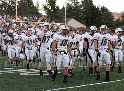 Thumbnail 2 in Don Bosco Prep @ De La Salle (Nike 5 Days 2 Friday) photogallery.