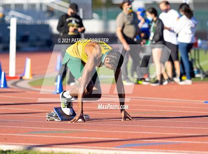 Thumbnail 2 in NISD Meet photogallery.