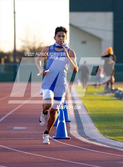Thumbnail 3 in NISD Meet photogallery.