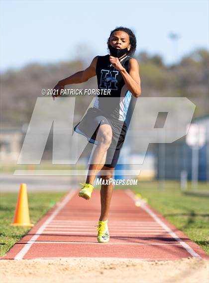 Thumbnail 1 in NISD Meet photogallery.