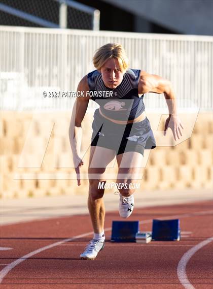 Thumbnail 3 in NISD Meet photogallery.