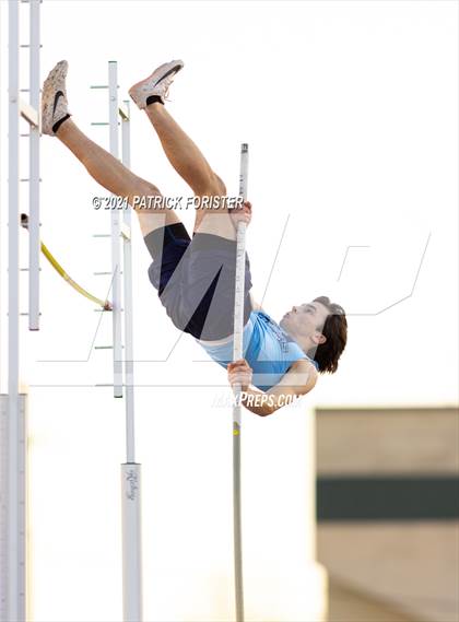 Thumbnail 3 in NISD Meet photogallery.