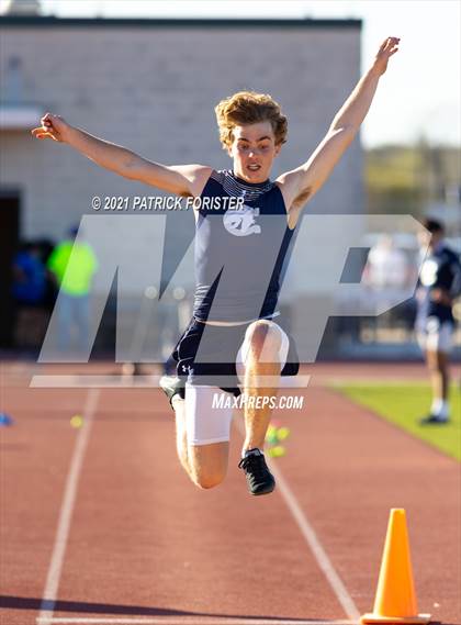 Thumbnail 1 in NISD Meet photogallery.