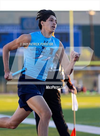 Thumbnail 3 in NISD Meet photogallery.