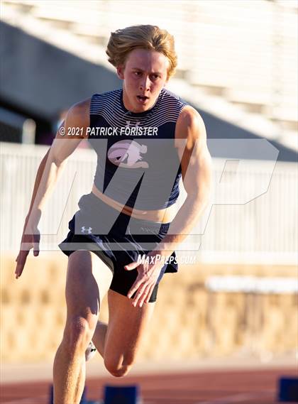 Thumbnail 1 in NISD Meet photogallery.