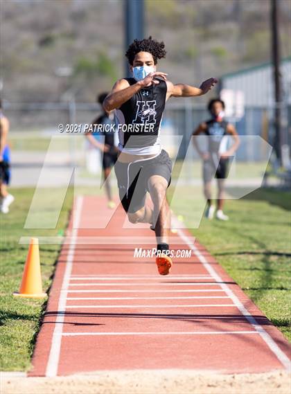 Thumbnail 3 in NISD Meet photogallery.