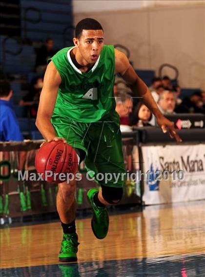 Thumbnail 3 in Pacific Hills vs. St. Joseph photogallery.