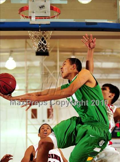 Thumbnail 3 in Pacific Hills vs. St. Joseph photogallery.