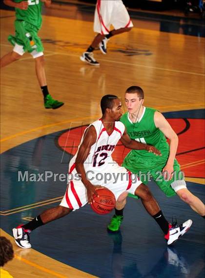 Thumbnail 3 in Pacific Hills vs. St. Joseph photogallery.