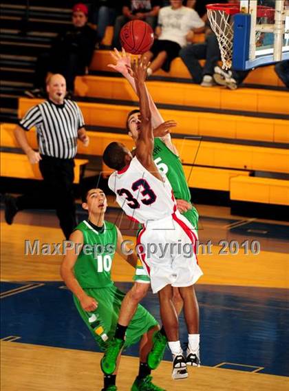 Thumbnail 3 in Pacific Hills vs. St. Joseph photogallery.
