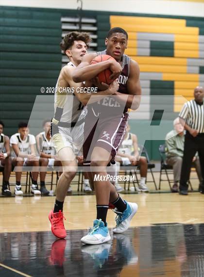 Thumbnail 3 in Edison Tech @ Rush-Henrietta (Section 5 Class AA Quarterfinal) photogallery.